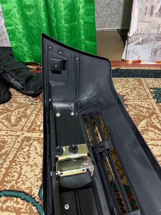 Бампер на Mercedes-Benz 190