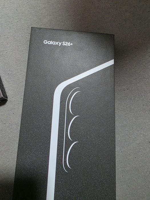 Vând samsung s26 plus
