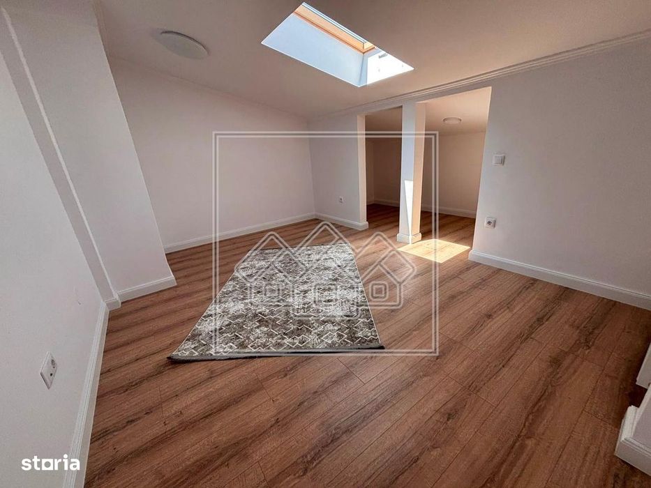 Penthouse de lux cu 5 camere, loc de parcare, ansamblu nou