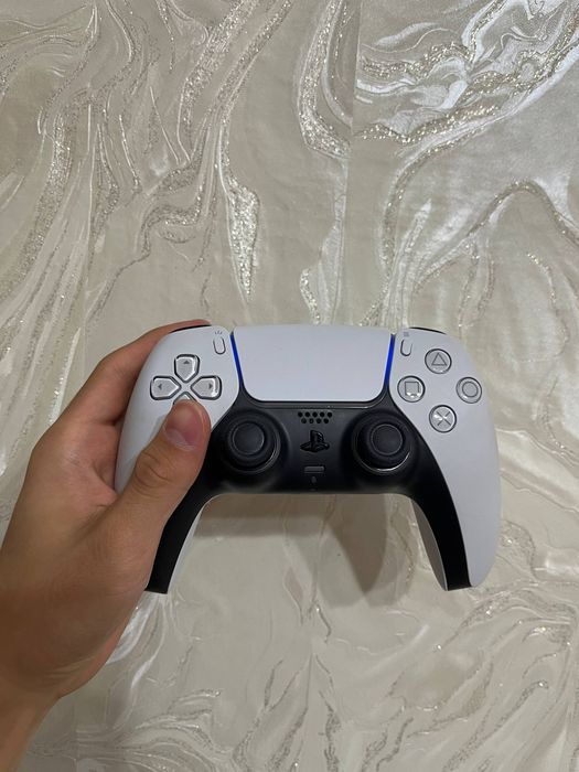 джойстик Dualsense (PS5)