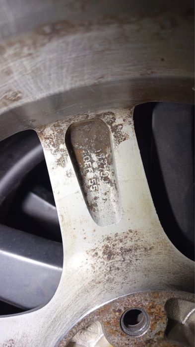 Комплект дисков с резиной