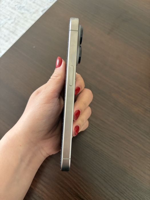 Iphone 15Pro, 256 gray батарея 88%