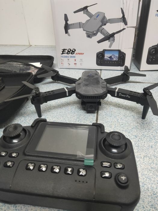 Новый дрон с 2 камерой