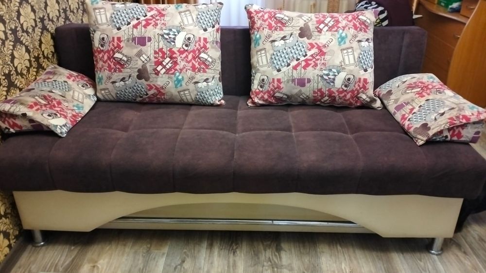 Продам диван б/у, в отличном состоянии.