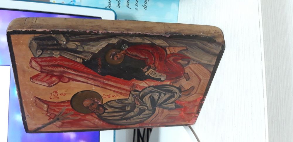 Icoana f veche pictură pe lemn