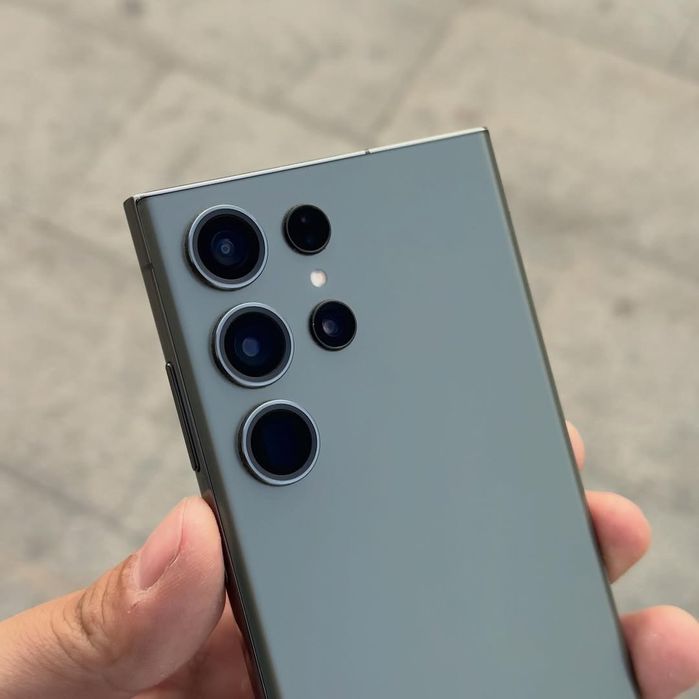 Samsung S23 ULTRA GREEN  12+12/256GB