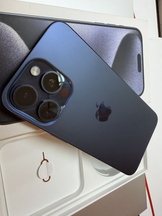 iPhone 15 Pro Max 256 Blue Отличен