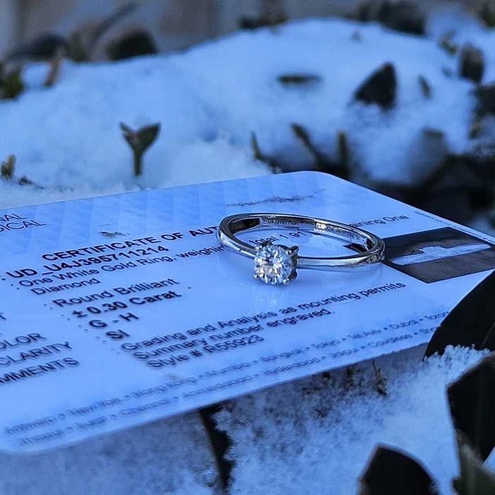 Inel din aur alb cu diamant 18K, 1.87 grame