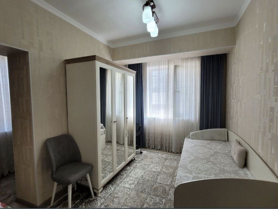 Метро Буюк Ипак Йулида 3-хонали квартира