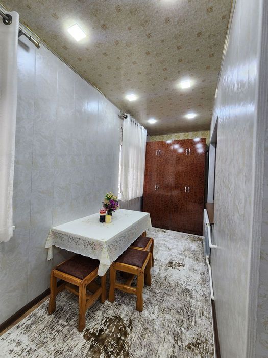 3 хонали квартира 5микр.ж.сотилади