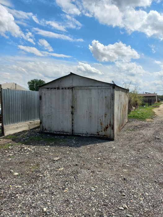 Продам железный гараж