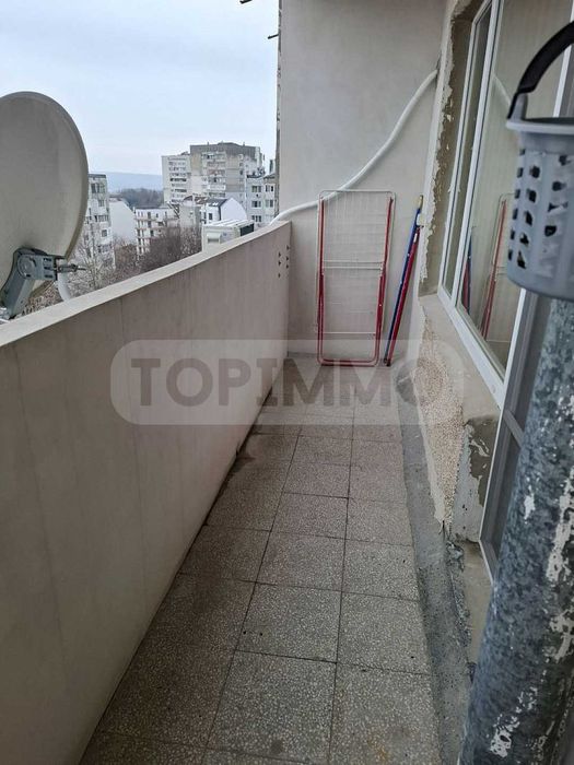 Дава се под наем Тристаен апартамент в Варна, Цветен квартал - 80 кв.м за 488.58 € - Снимка #8