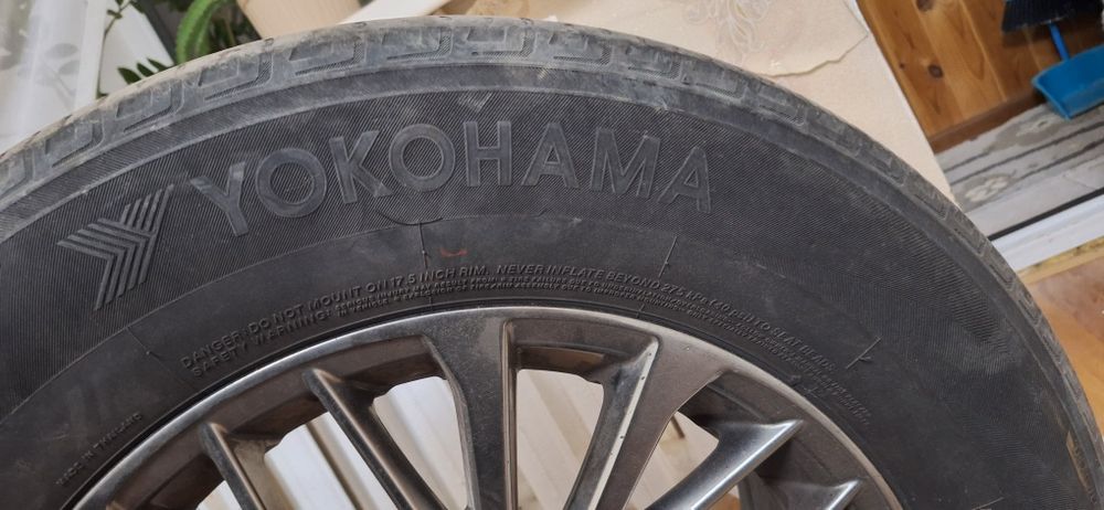 Летняя резина с дисками 245/65/17