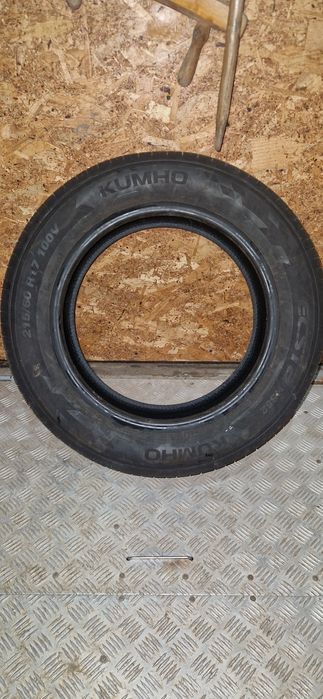 Cauciuc 215/60 R17  vara aproape nefolosit