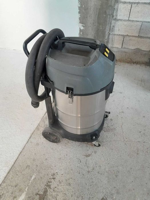 Прахосмукачка Професионална Karcher nt 70/2 Me Classic