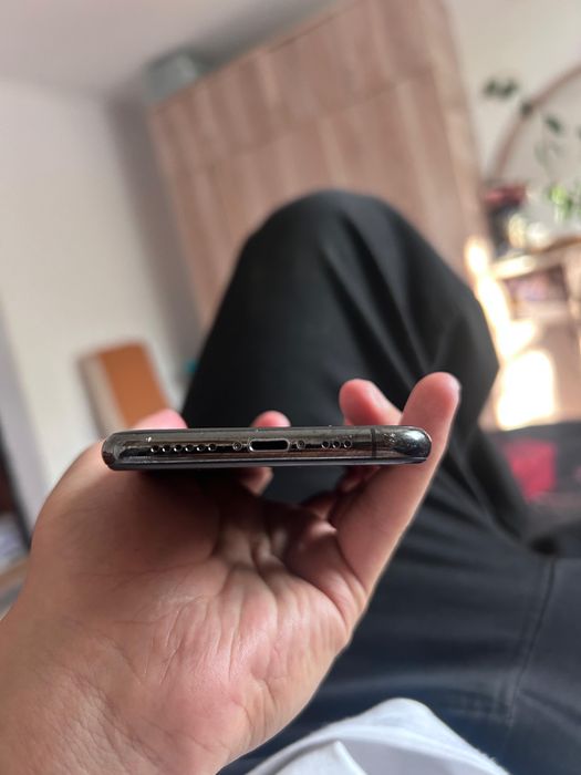 Iphone xc 40000тг