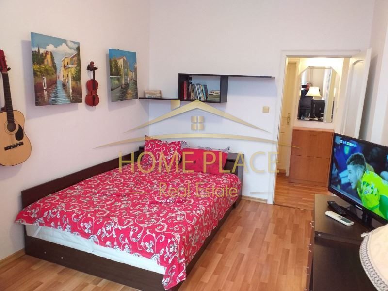 Дава се под наем Тристаен апартамент в Варна, Лятно кино Тракия - 130 кв.м за 797.64 € - Снимка #8