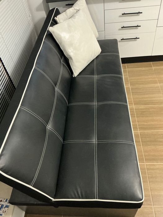 Продавам канапе/диван