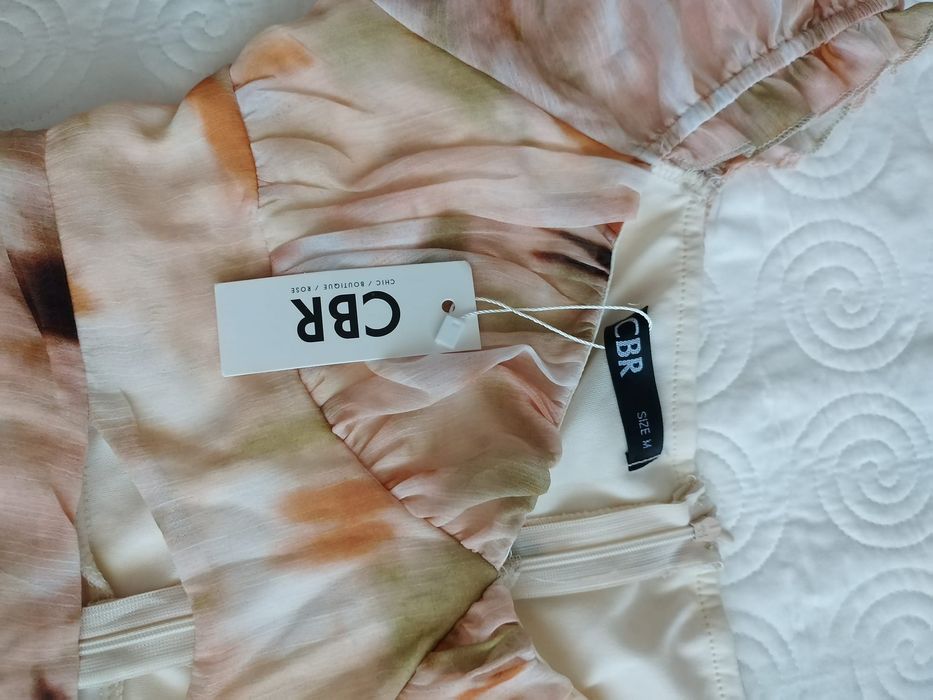Rochie eleganta scurta cu eticheta
