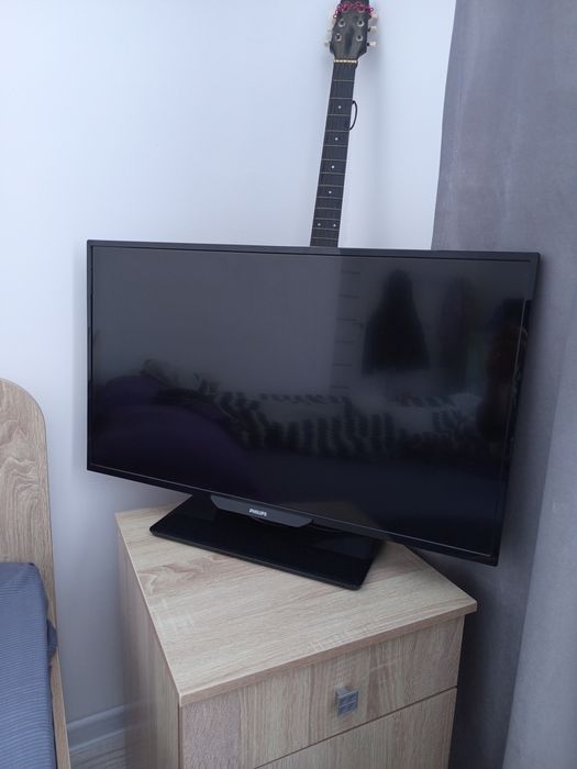 Продам телевизор PHILIPS