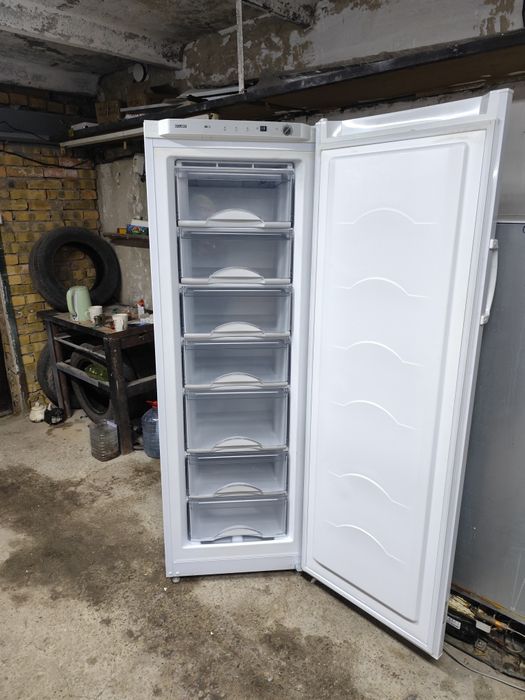 Продам холодильник ВЕКО