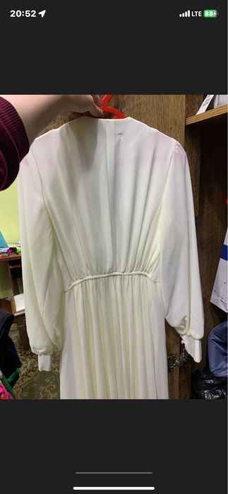 Новое платье длинное, шифоновое.