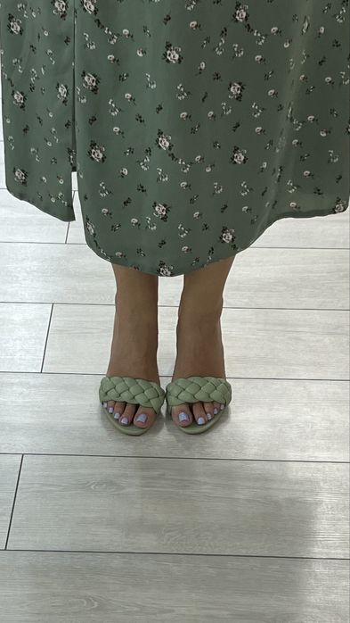 Босоножки размер 37