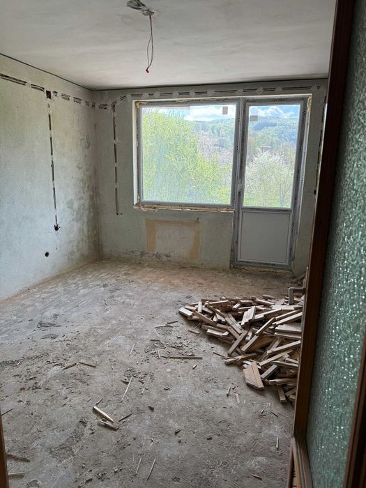 Apartament Suncuius pregatit de renovare