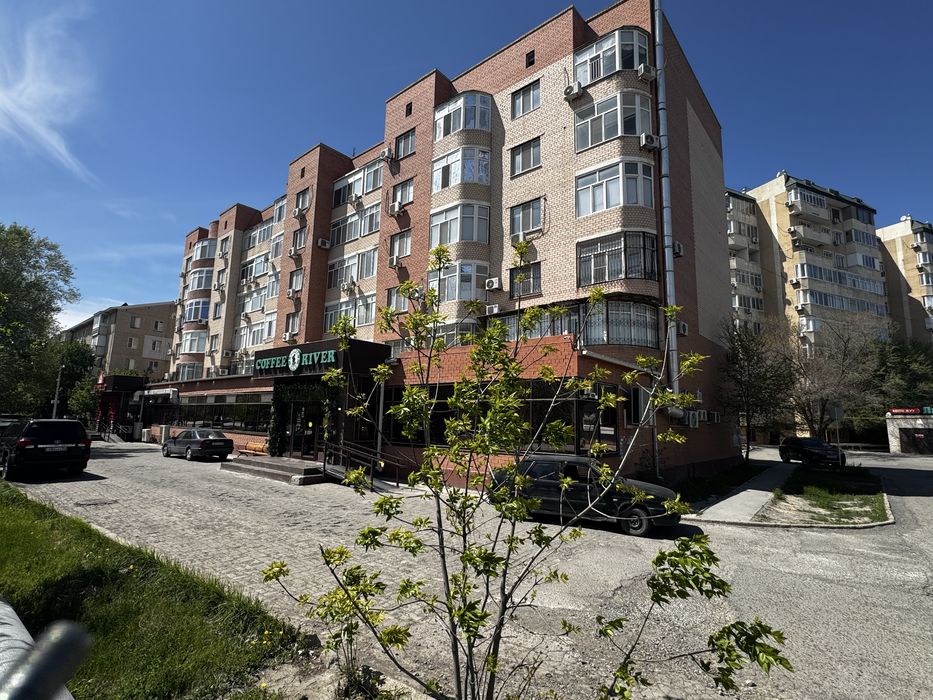 Продается 2-комнатная квартира в центре