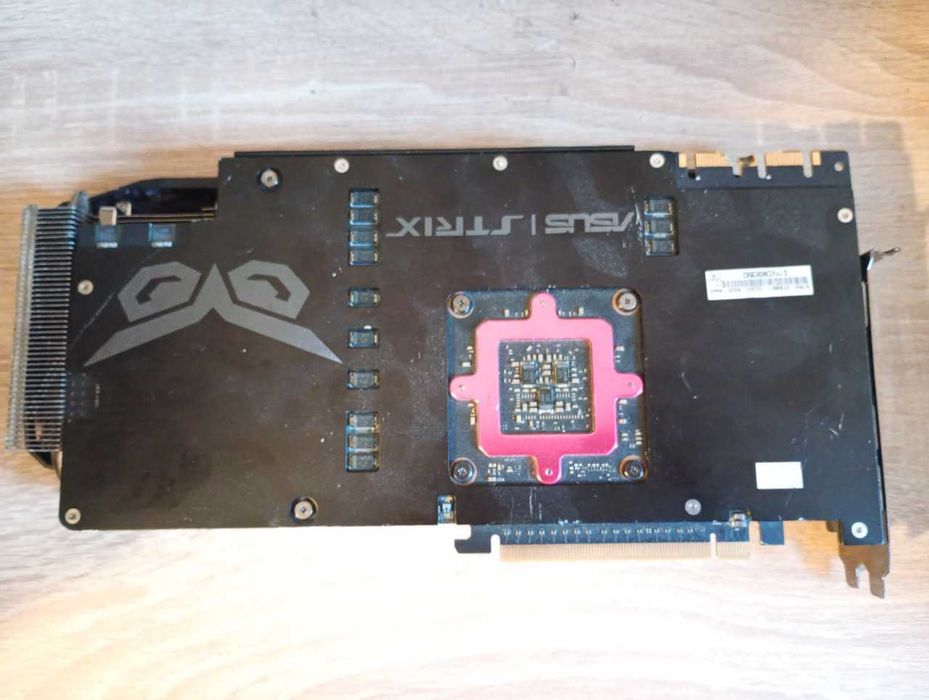 Placa video Asus GTX 980 Ti Strix OC 6GB