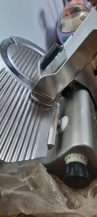 Срочно продам слайсер