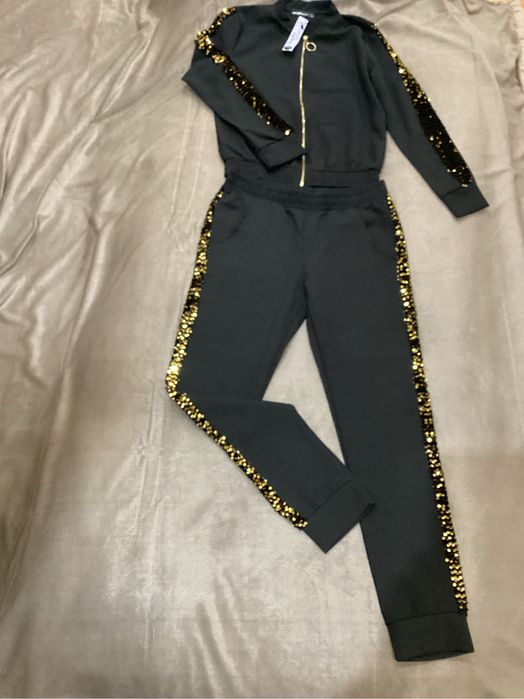 Турецкий спортивный костюм на веснуи осень.