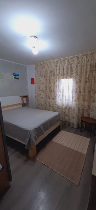 (PF) Vand apartament 2 camere decomandate in Roman