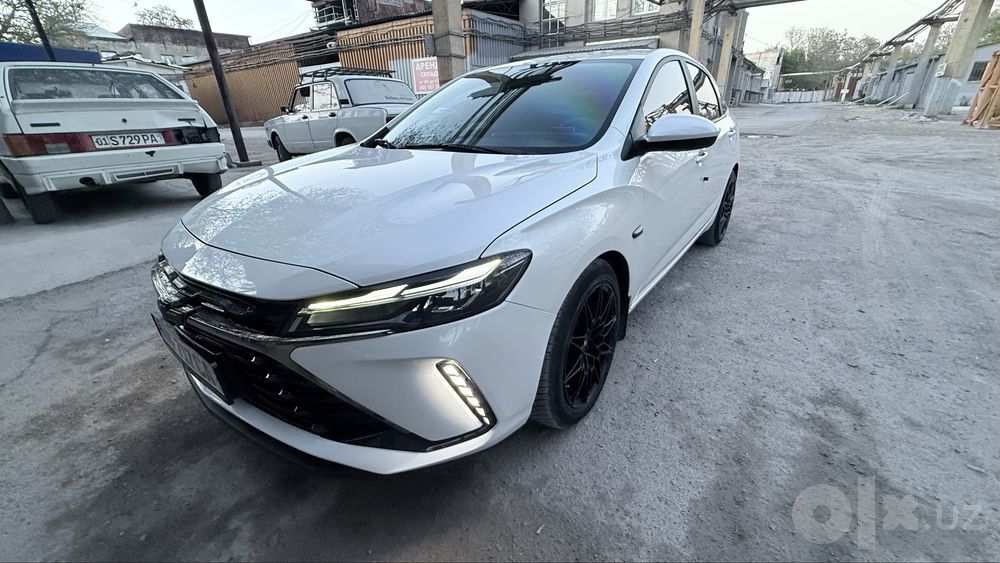 Chevrolet Monza 2024 г. | 36 000 км | Идеальное состояние
