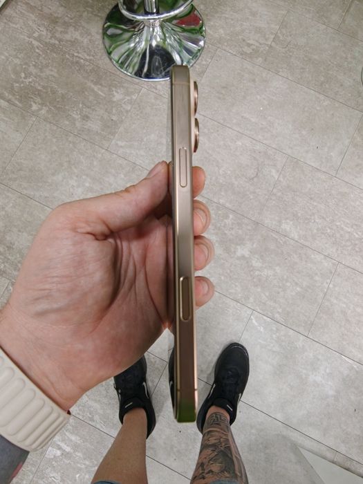 Iphone 16 pro max Desert 256GB