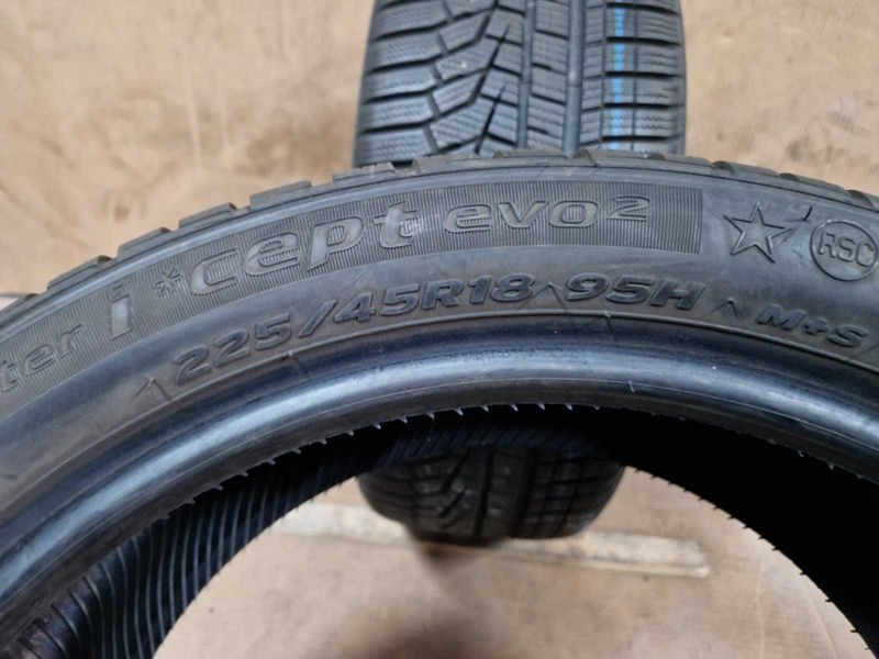 2 Hankook R18 225/45
зимни гуми DOT2521