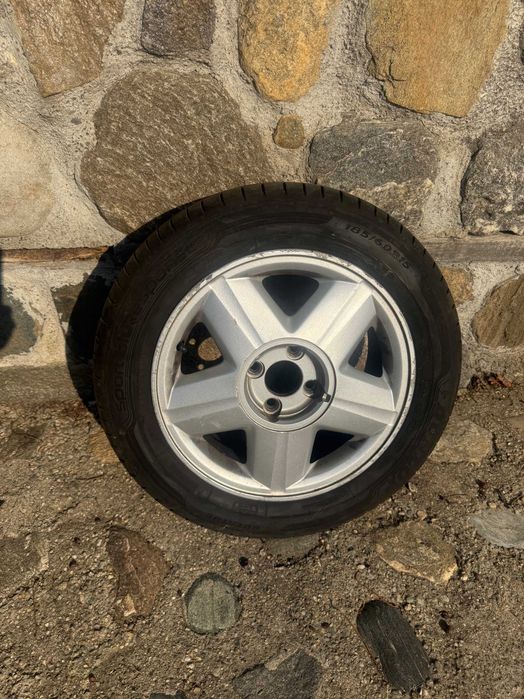 Летни гуми Dunlop с джанти от Рено клио 185/60/15