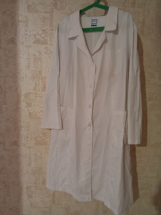 Продам халаты медицинские