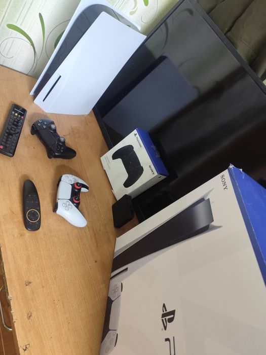 Продам playstation 5 в полной комплектации