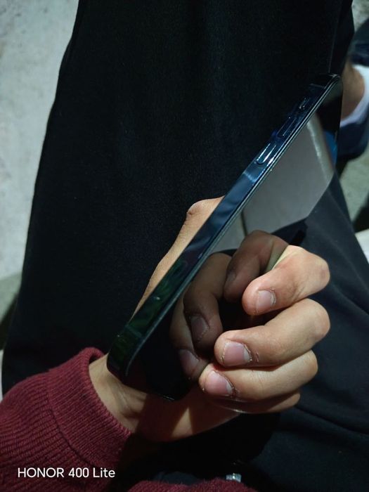 Iphone 12 pro 128 tinnik