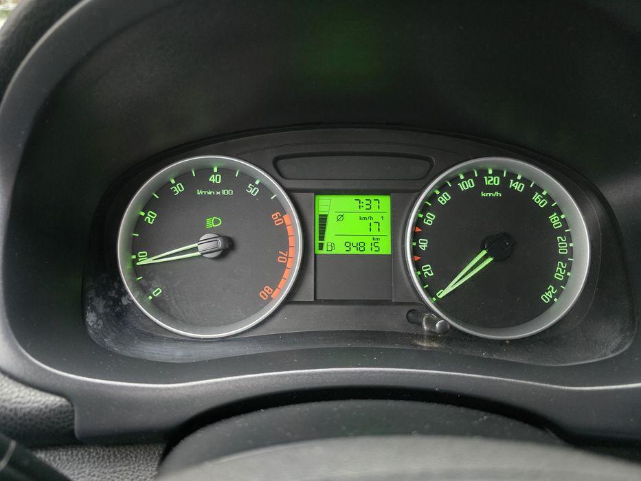 Skoda Fabia 2  1.2cm³ benzina