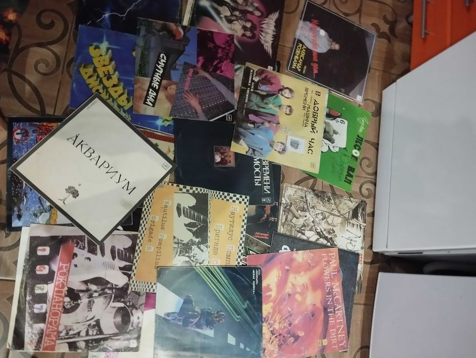 Пластинки виниловые грампластинки