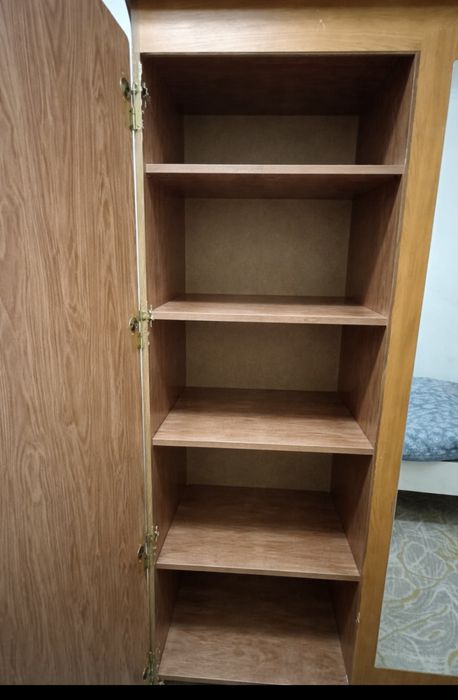 Продам вместительный шкаф для одежды