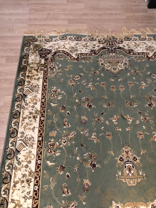 Ковер 2м *4 м б/у в отличном состоянии