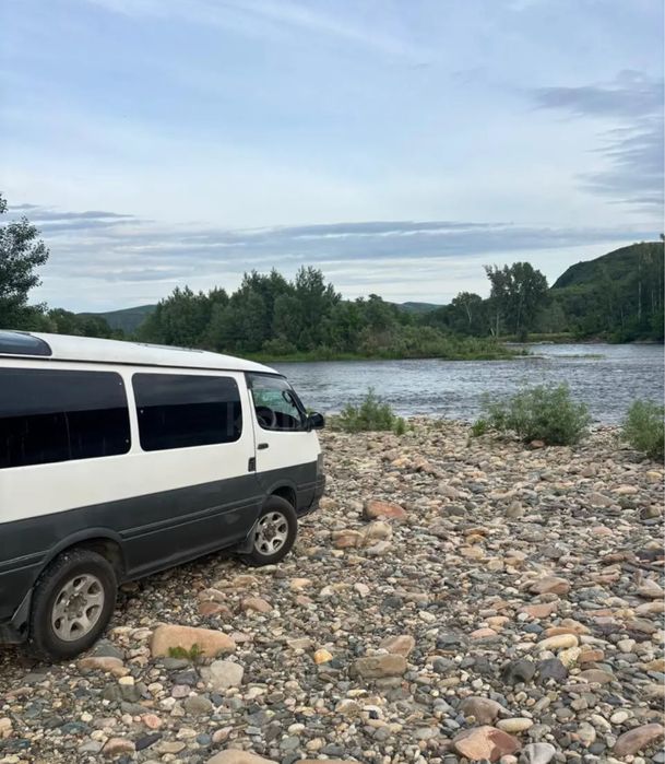 Продам toyota hiace 1993