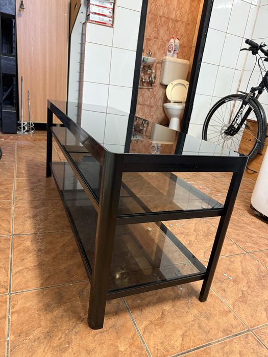 Comoda TV structura metalica cu polițe din sticla