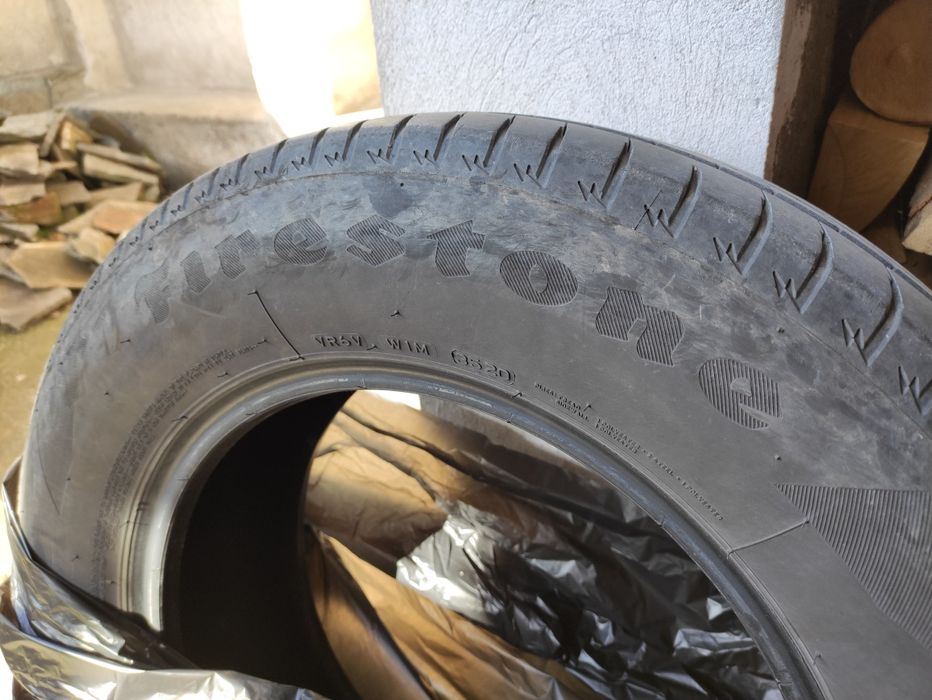 Гуми Firestone Roadhowk 215/65/16