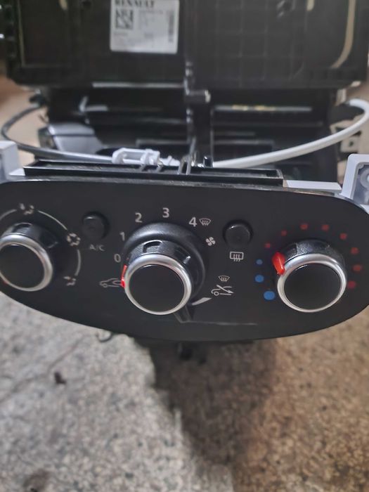 Grup/aerotema logan-sandero 2020