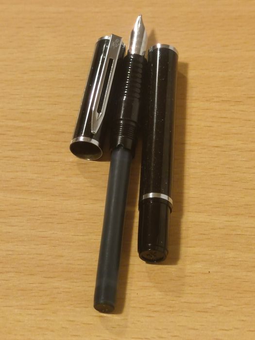 Stilou Waterman Graduate Stardust Black  Made in France