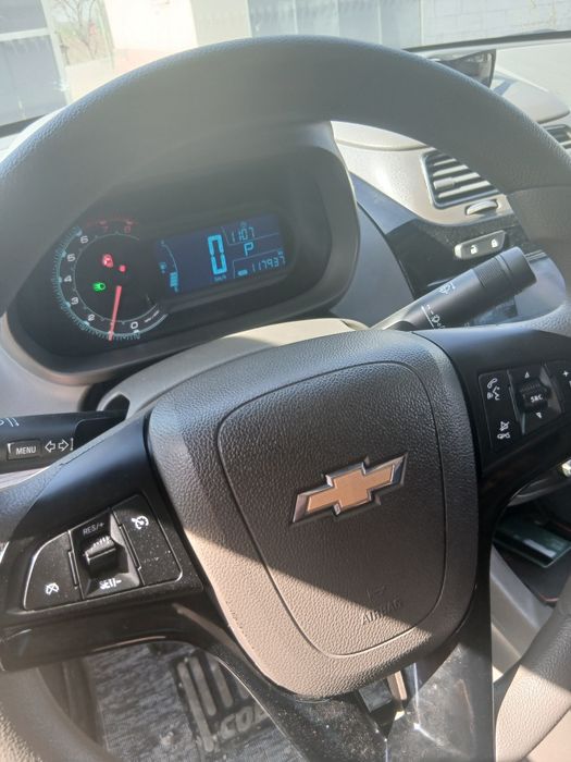 Mashina toza kraskasi yoq minishka tayyor